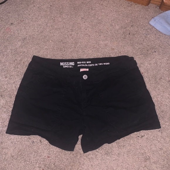 Black khaki shorts - Picture 1 of 4